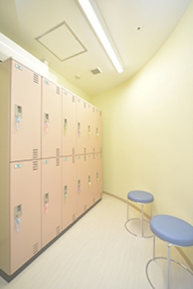 透析患者用女性更衣室